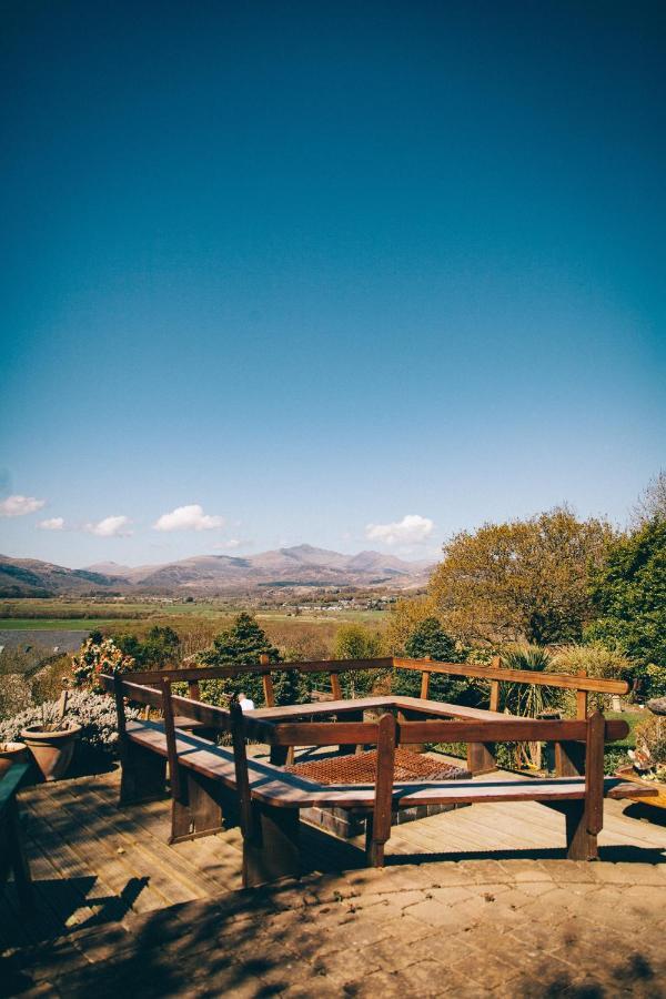 Penrhyndeudreath Ferlas Bed And Breakfast المظهر الخارجي الصورة