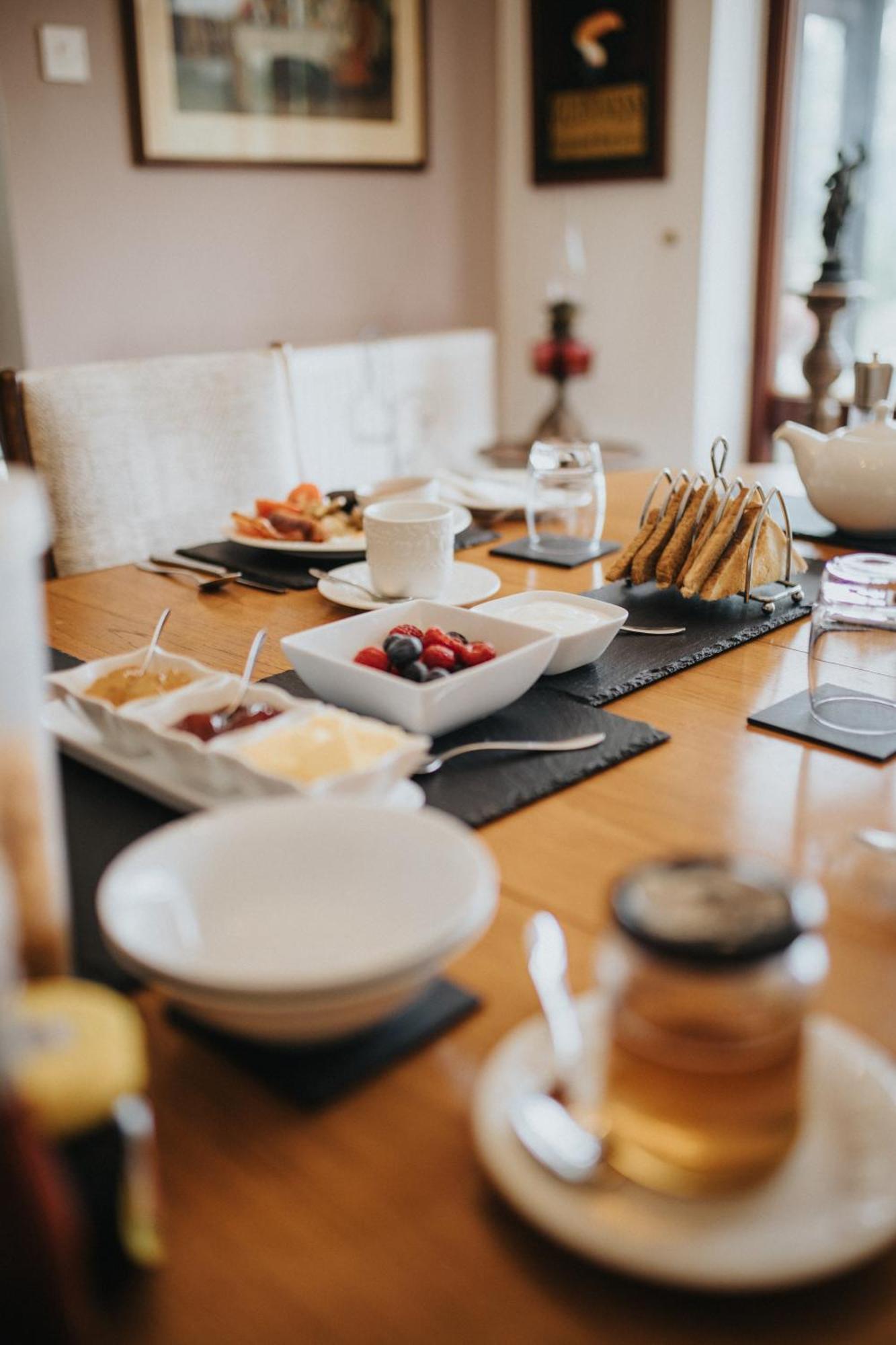 Penrhyndeudreath Ferlas Bed And Breakfast المظهر الخارجي الصورة